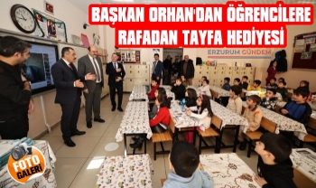 Başkan Orhan'dan Öğrencilere Rafadan Tayfa Hediyesi